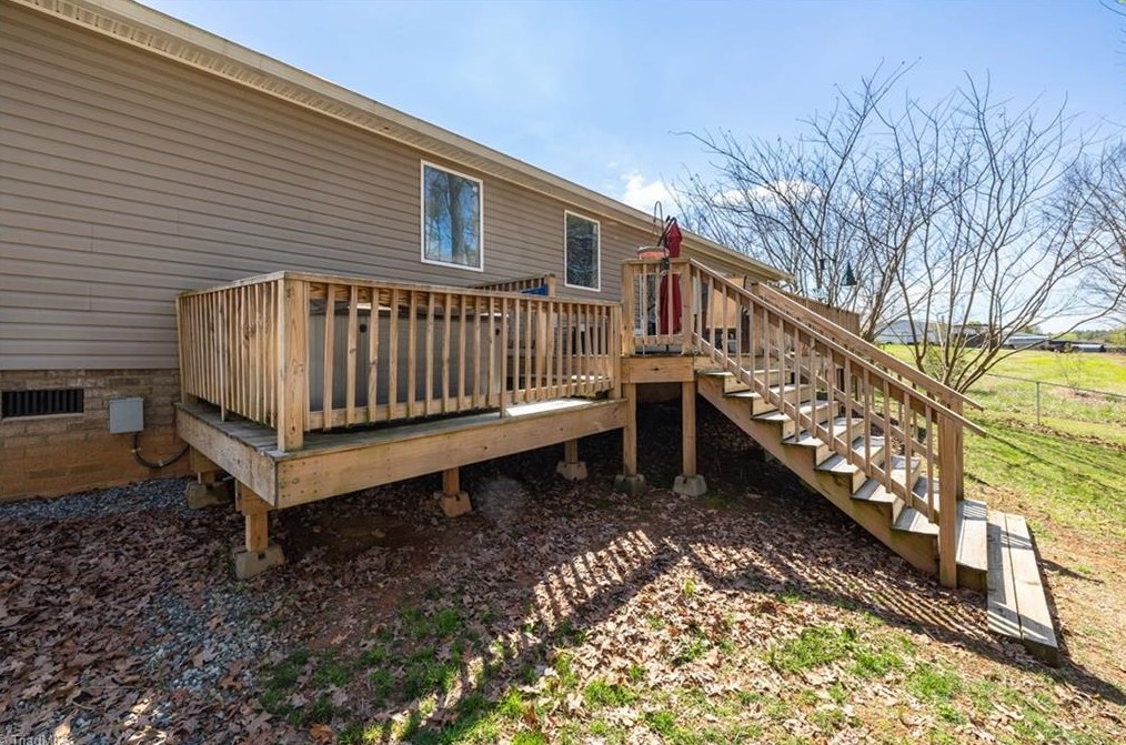 410 Bill Lohr Rd, Lexington NC  27292-6735 exterior