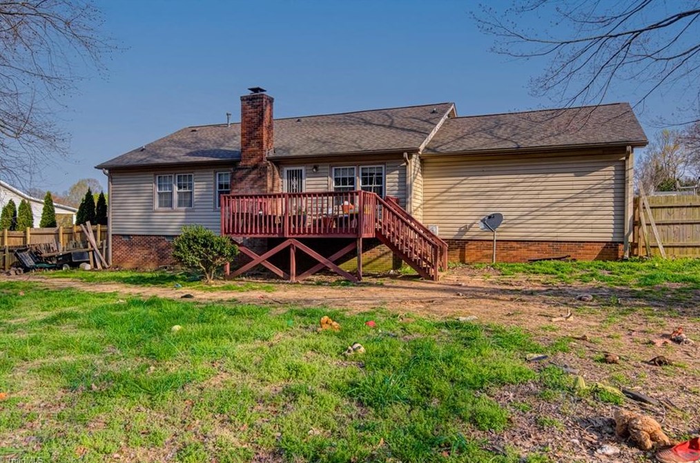 9305 Smoke Hollow Rd, Kernersville NC  27284-9077 exterior