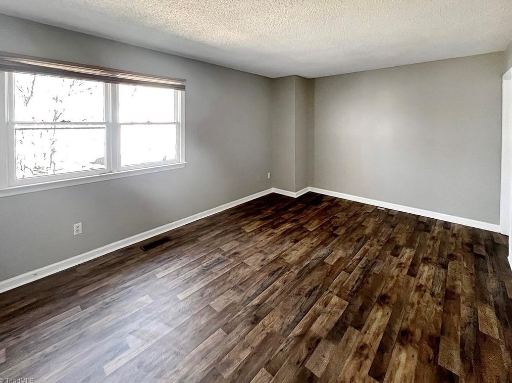 4207 Baylor St, Greensboro NC  27455-2560 exterior