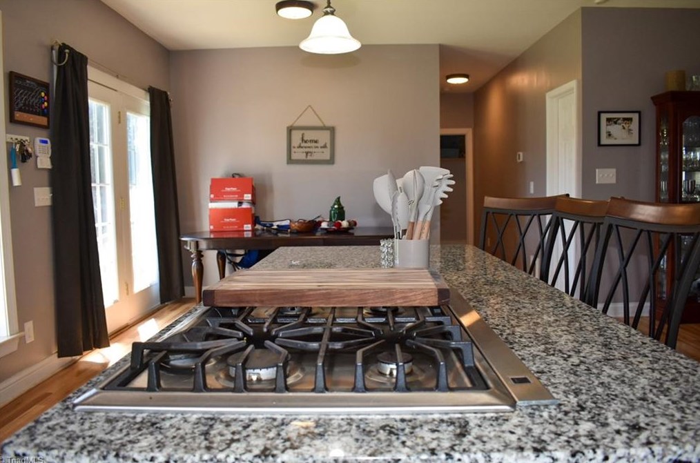 7023 Nc Highway 150, Lexington NC  27295-5274 exterior