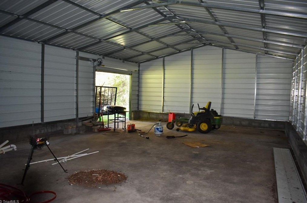 7023 Nc Highway 150, Lexington NC  27295-5274 exterior