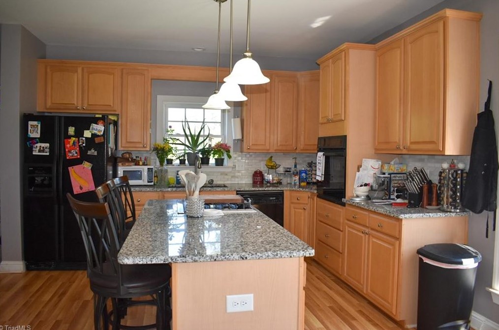 7023 Nc Highway 150, Lexington NC  27295-5274 exterior