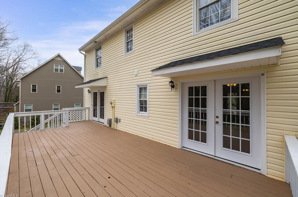 307 Ridgeland Dr, High Point NC  27262-8329 exterior