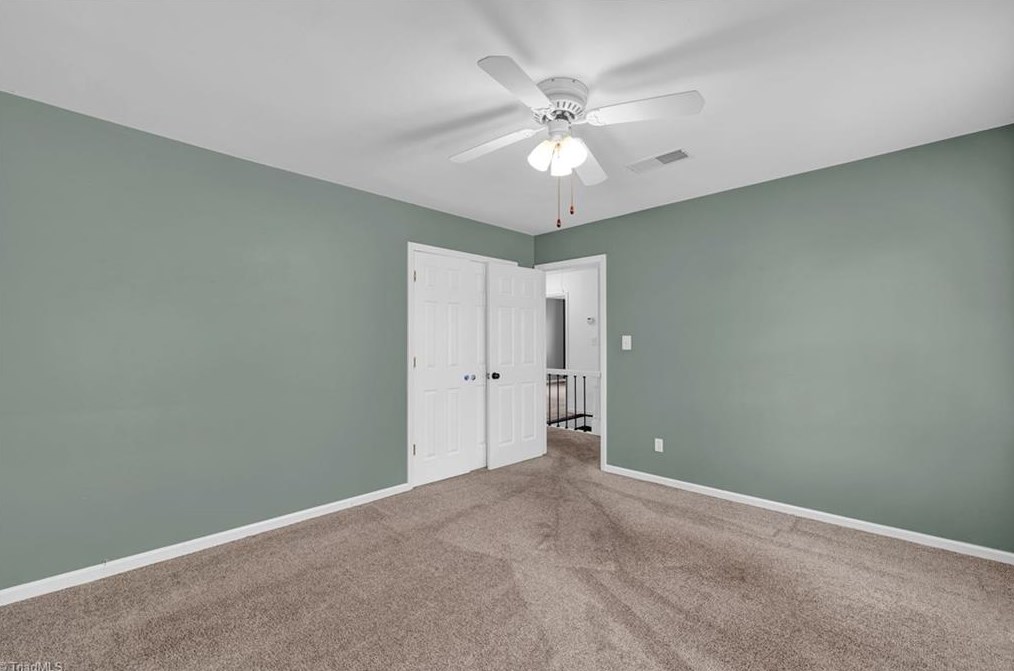 307 Ridgeland Dr, High Point NC  27262-8329 exterior