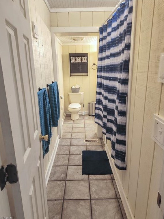 3624 Shady Lawn Ct, High Point NC  27263-8027 exterior