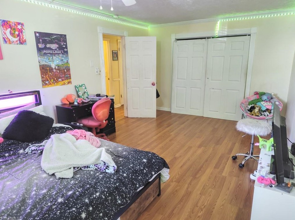 3624 Shady Lawn Ct, High Point NC  27263-8027 exterior