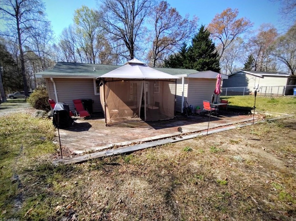 3624 Shady Lawn Ct, High Point NC  27263-8027 exterior