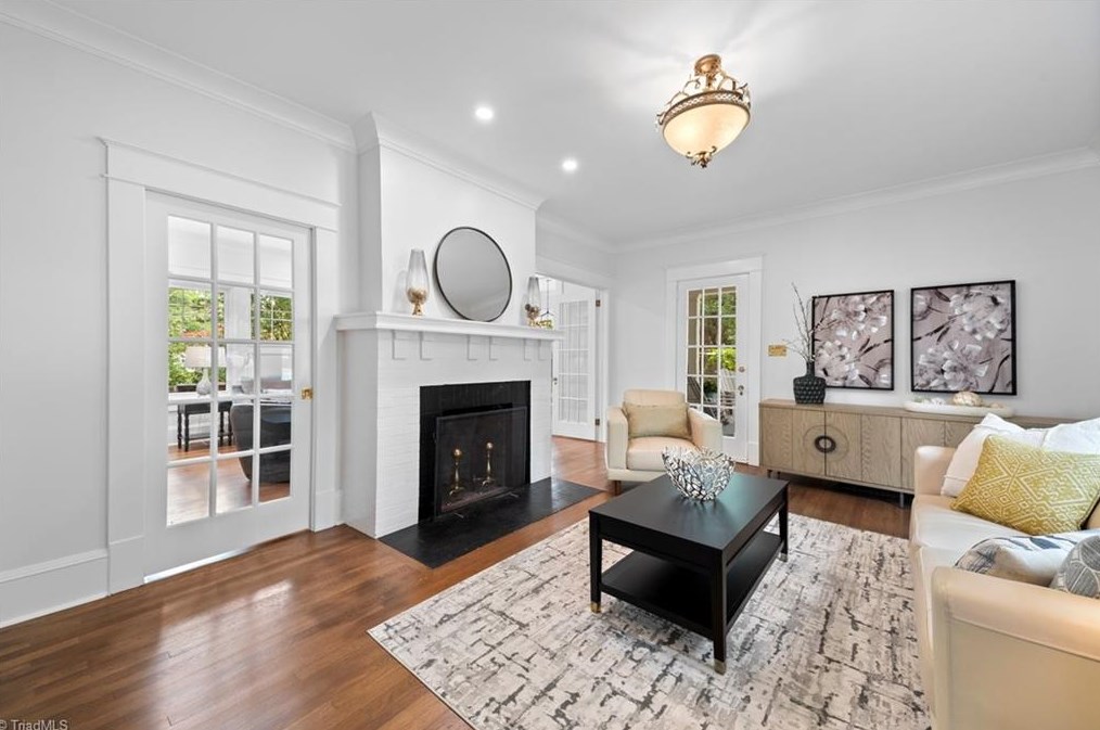 1000 Fairmont St, Greensboro NC  27401-1727 exterior