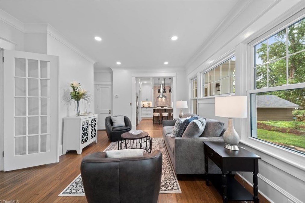 1000 Fairmont St, Greensboro NC  27401-1727 exterior