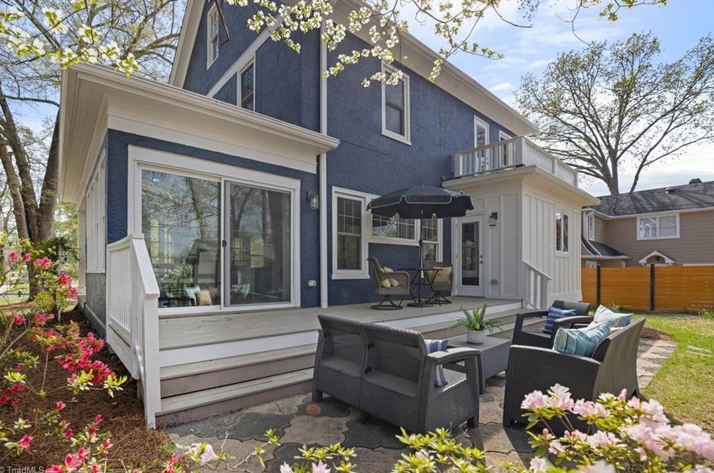 1000 Fairmont St, Greensboro NC  27401-1727 exterior