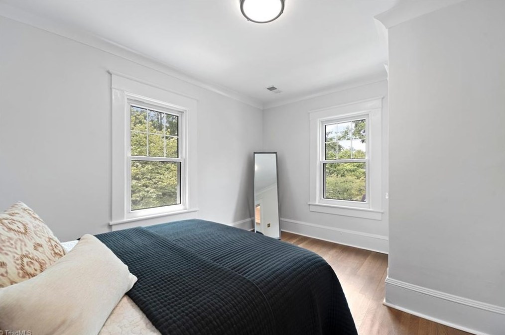 1000 Fairmont St, Greensboro NC  27401-1727 exterior