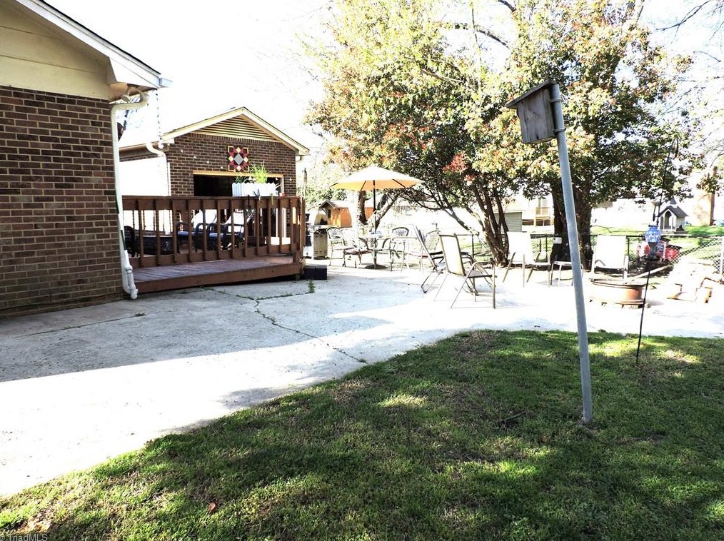 1921 Greenstone Pl, High Point NC  27265-1413 exterior