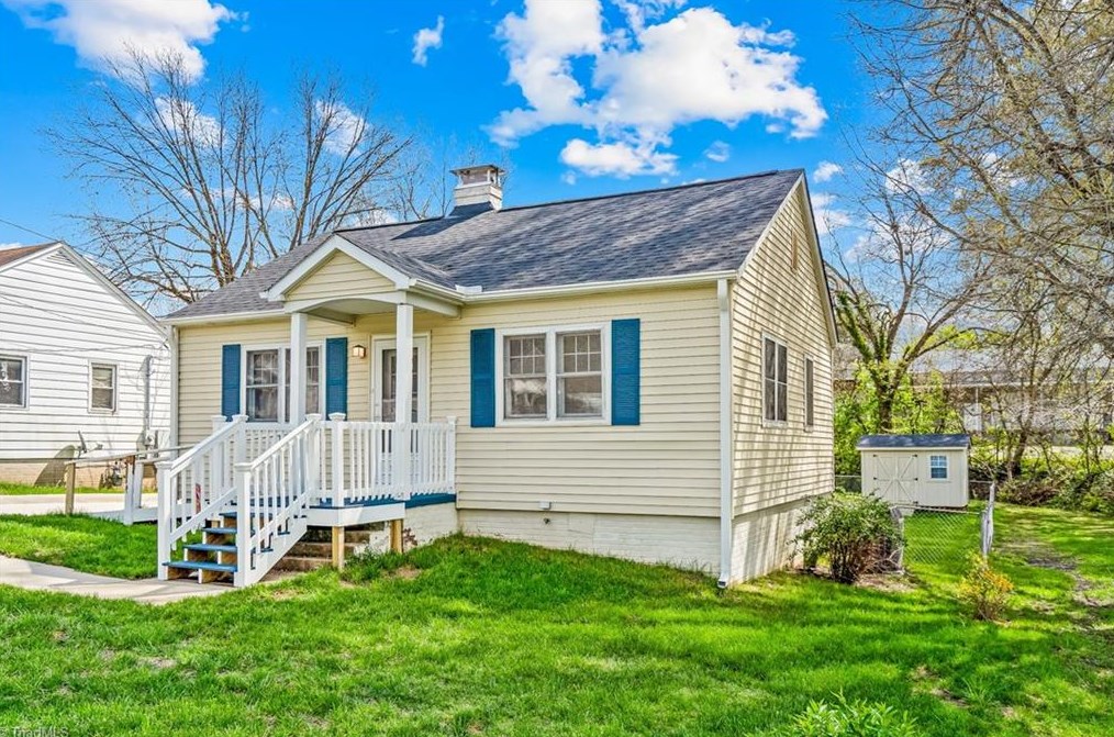 1115 Graham St, Burlington NC  27215-6145 exterior