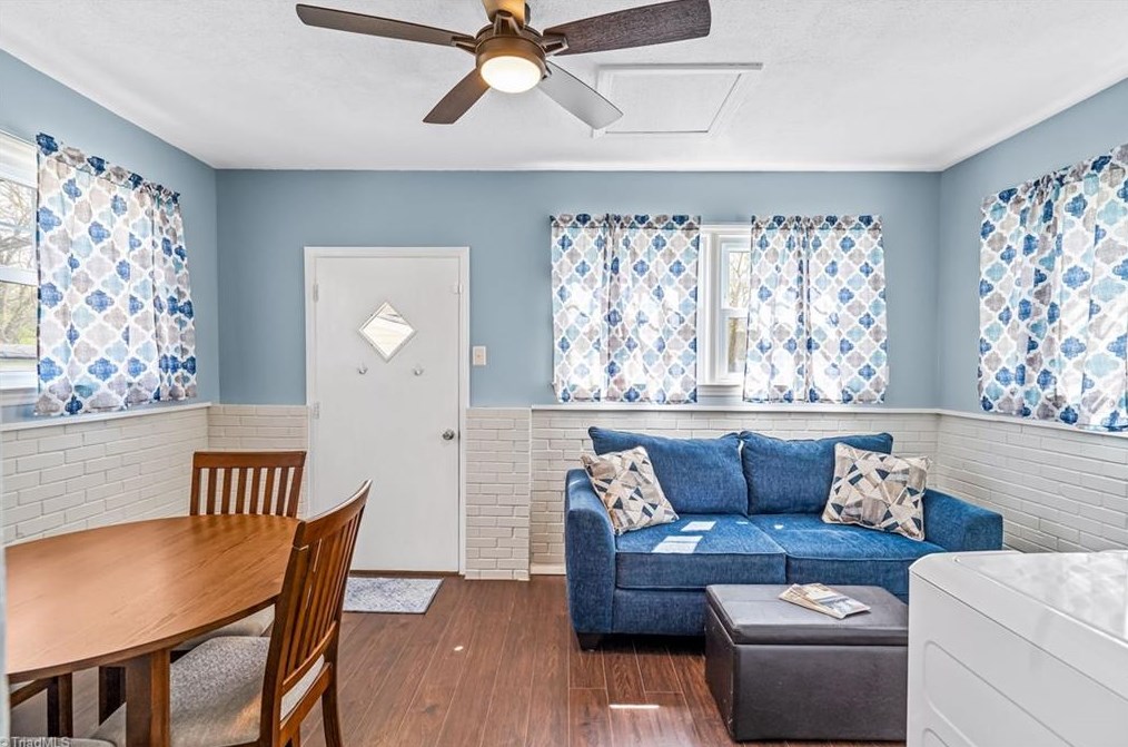 1115 Graham St, Burlington NC  27215-6145 exterior