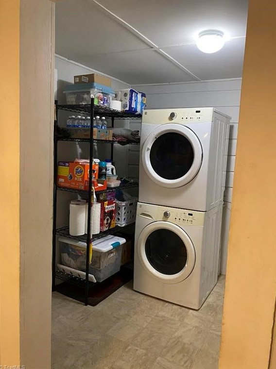 138 Albertson Rd, Thomasville NC  27360-8984 exterior