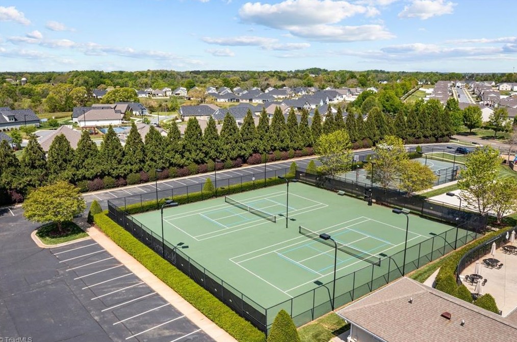 1219 Lael Forest Trl, Burlington NC  27215 exterior