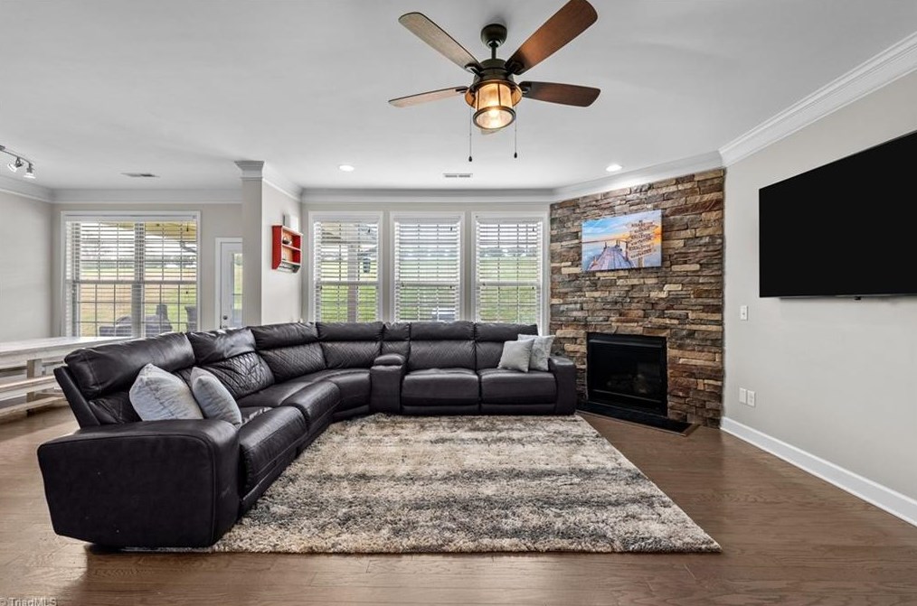 1219 Lael Forest Trl, Burlington NC  27215 exterior