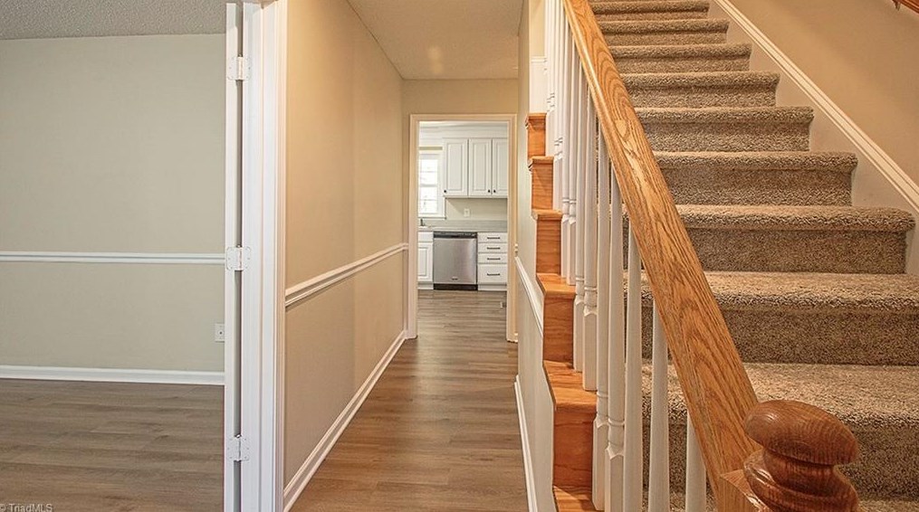 237 Linville Springs Rd, Kernersville NC  27284-2325 exterior