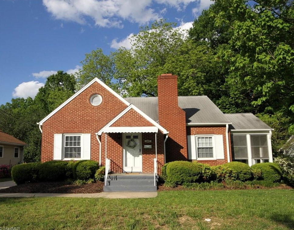 1617 Davis St, Burlington NC  27215-2004 exterior