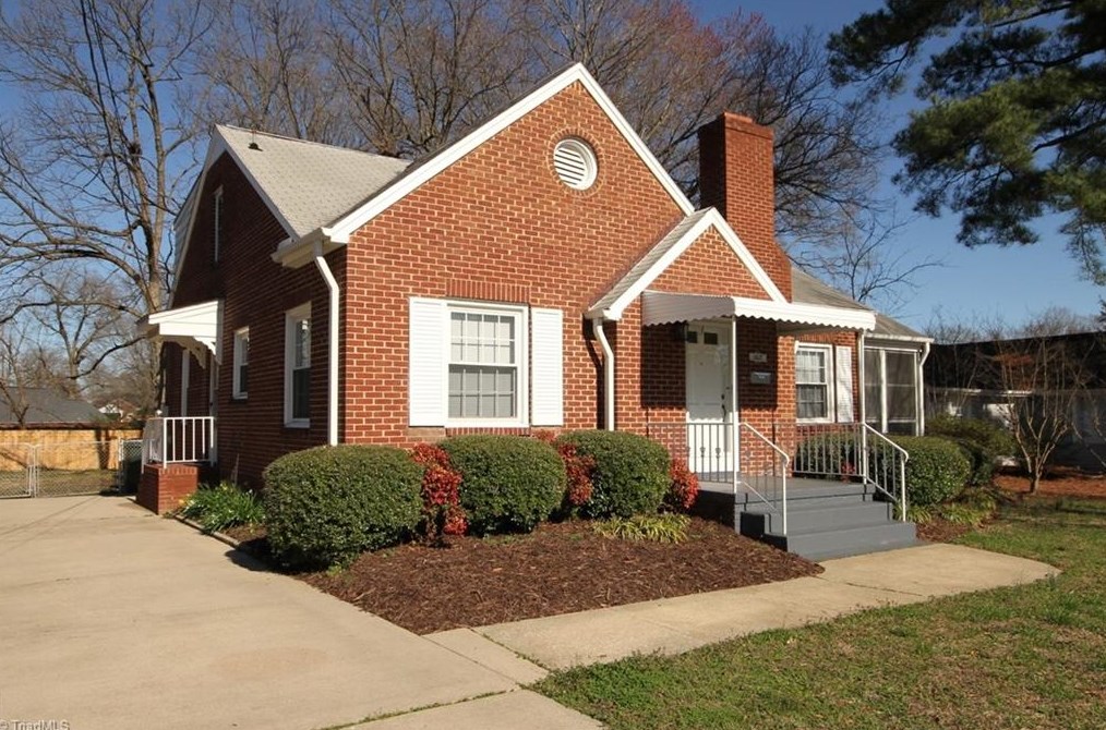 1617 Davis St, Burlington NC  27215-2004 exterior