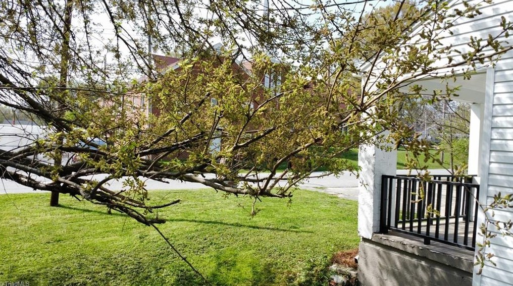 607 Arch St, High Point NC  27260-6902 exterior