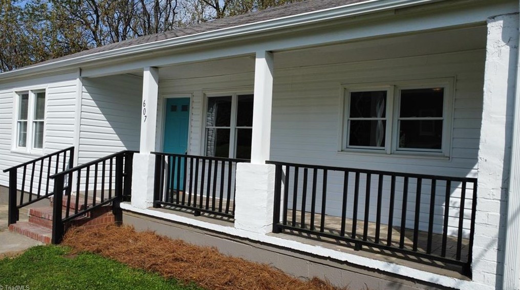 607 Arch St, High Point NC  27260-6902 exterior