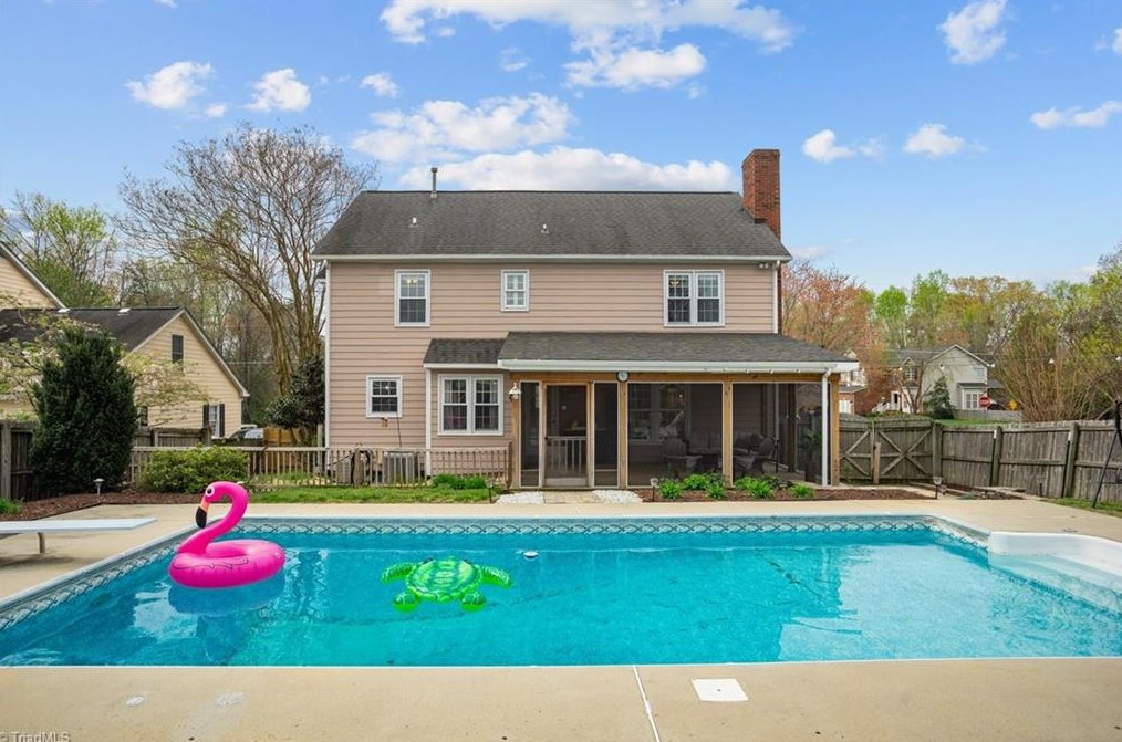 1601 Whites Mill Rd, High Point NC  27265-9645 exterior