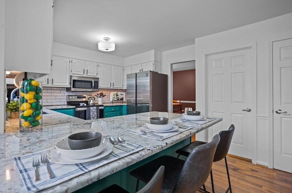 1601 Whites Mill Rd, High Point NC  27265-9645 exterior