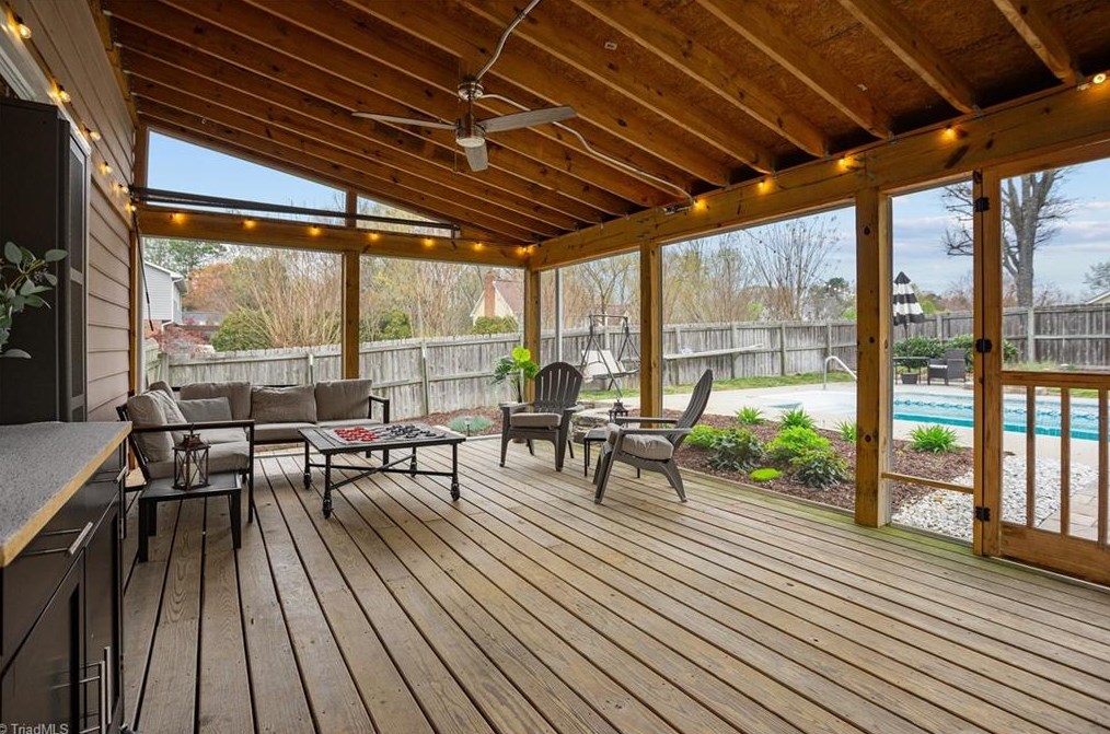 1601 Whites Mill Rd, High Point NC  27265-9645 exterior