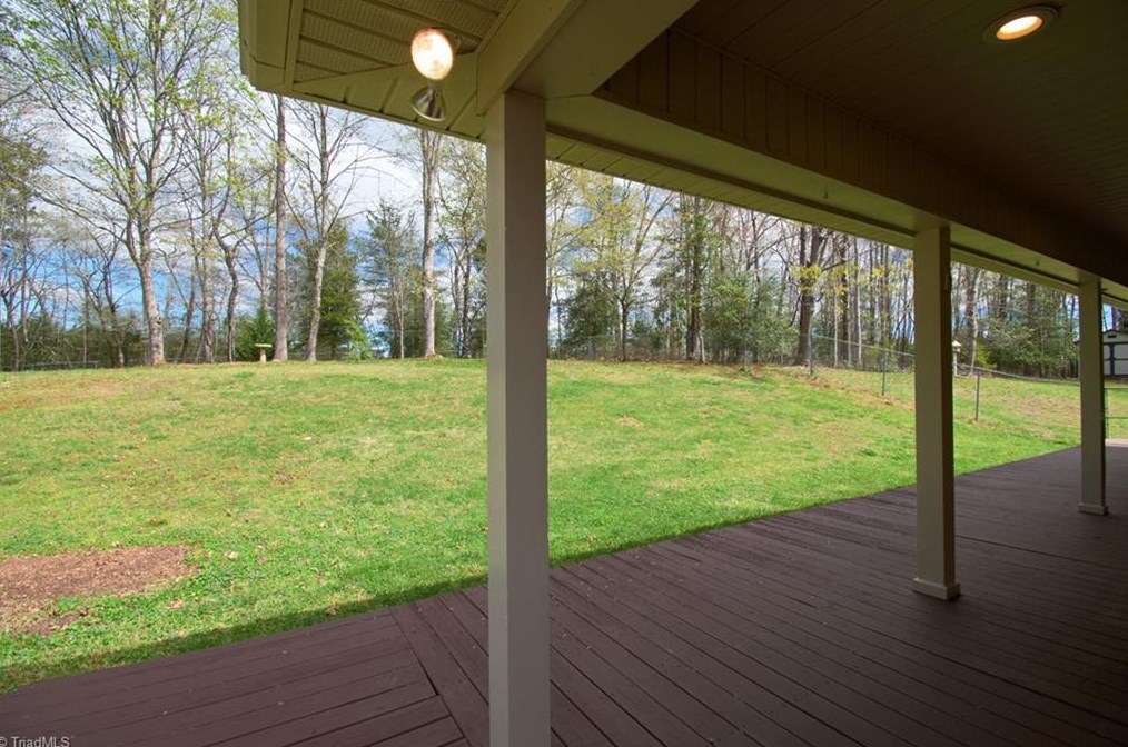 100 Cedar St, North Wilkesboro NC  28659-3420 exterior