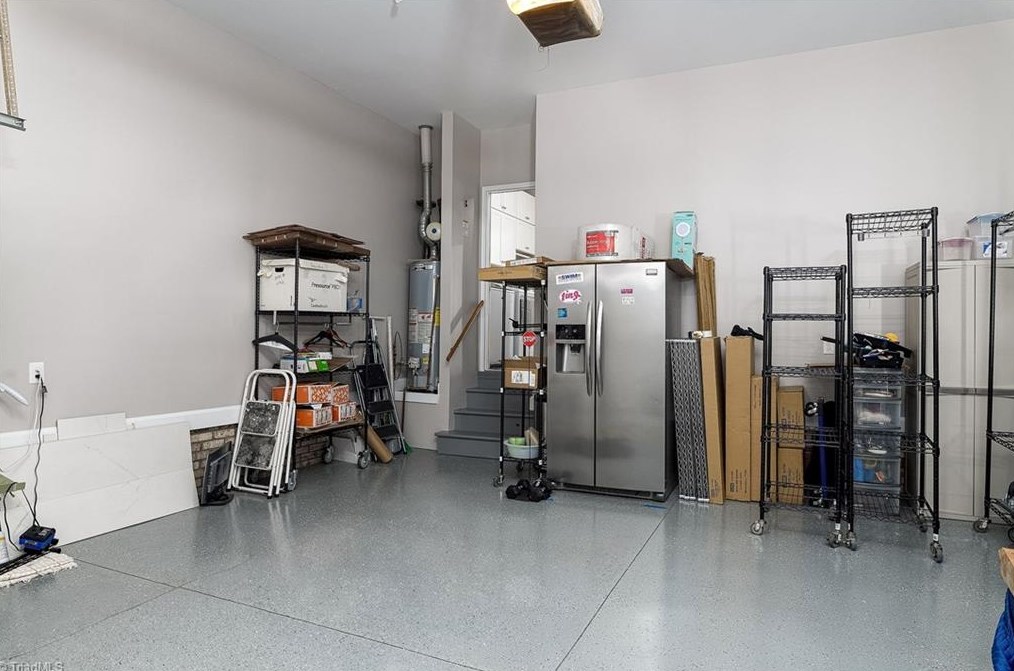 2 Bluff Ridge Ct, Greensboro NC  27455-2298 exterior