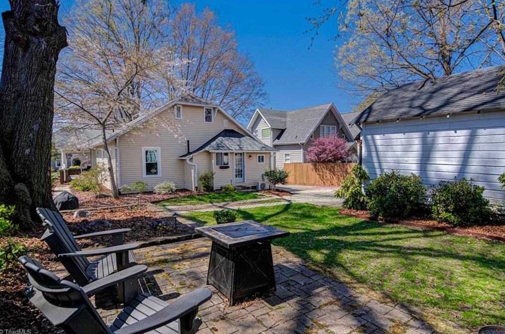 703 Miller St, Winston Salem NC  27103-3614 exterior