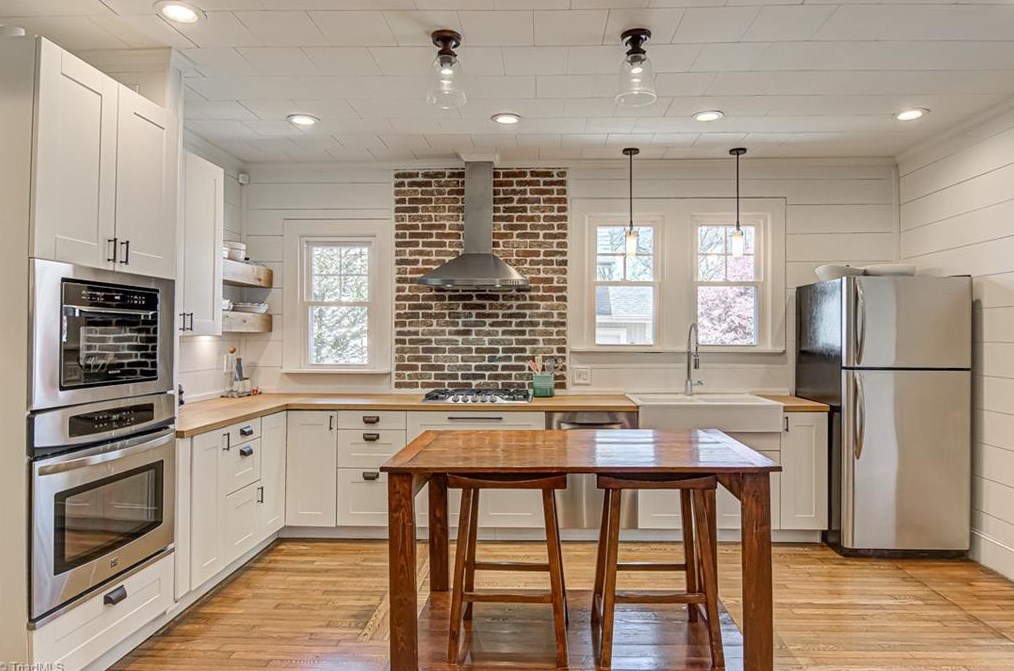 703 Miller St, Winston Salem NC  27103-3614 exterior