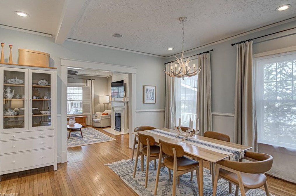 703 Miller St, Winston Salem NC  27103-3614 exterior