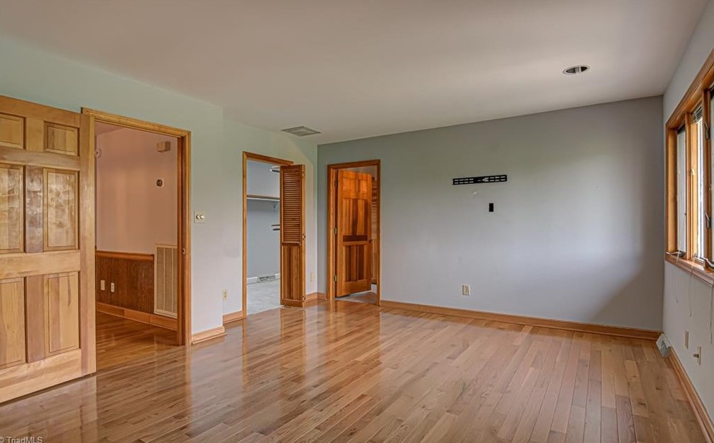 1604 Teague Ln, Kernersville NC  27284-7523 exterior