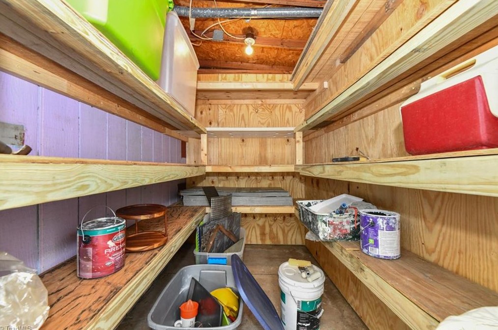 5739 Bramblegate Rd, Greensboro NC  27409-3207 exterior