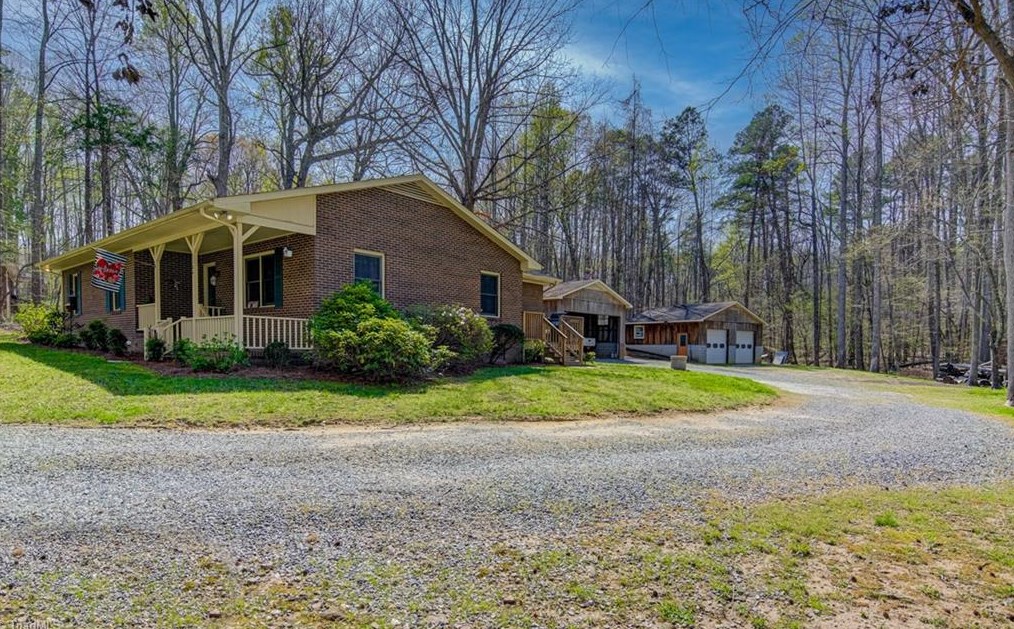 7104 Company Mill Rd, Climax NC  27233-9107 exterior