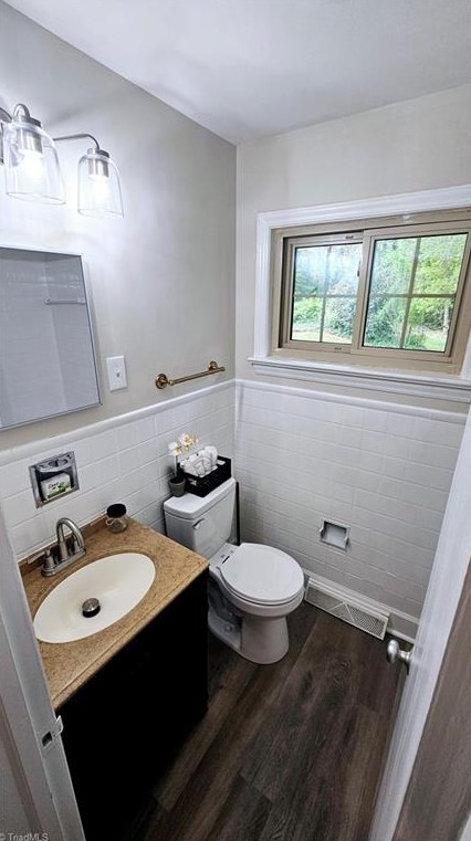 612 Woodridge Ln, High Point NC  27262-2248 exterior