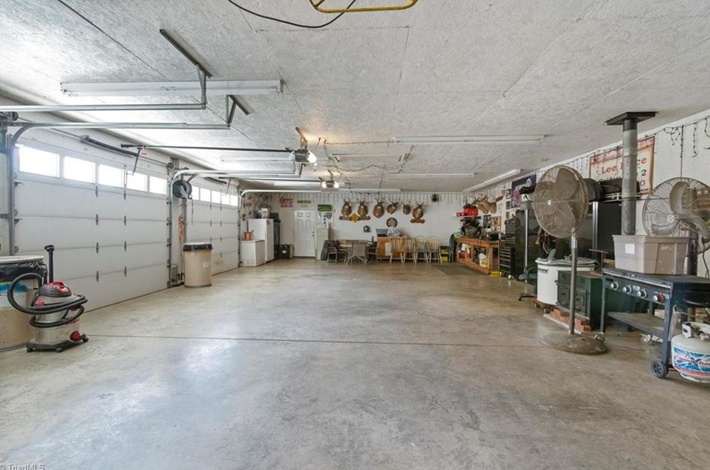 1274 William Fowler Rd, King NC  27021-8347 exterior
