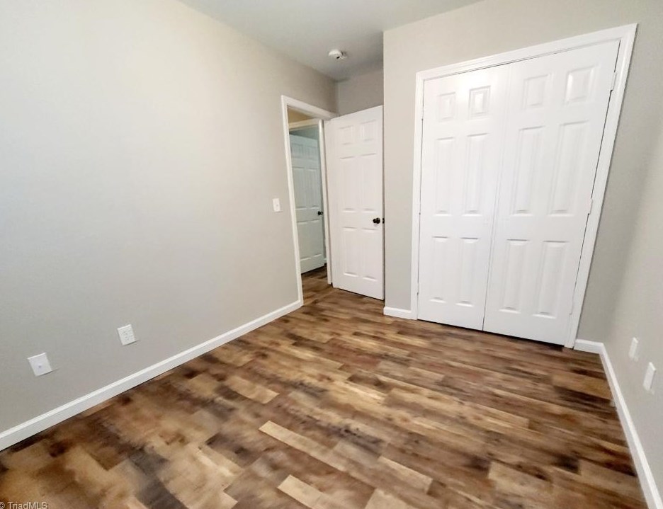1011 Manor Dr, High Point NC  27260-2501 exterior