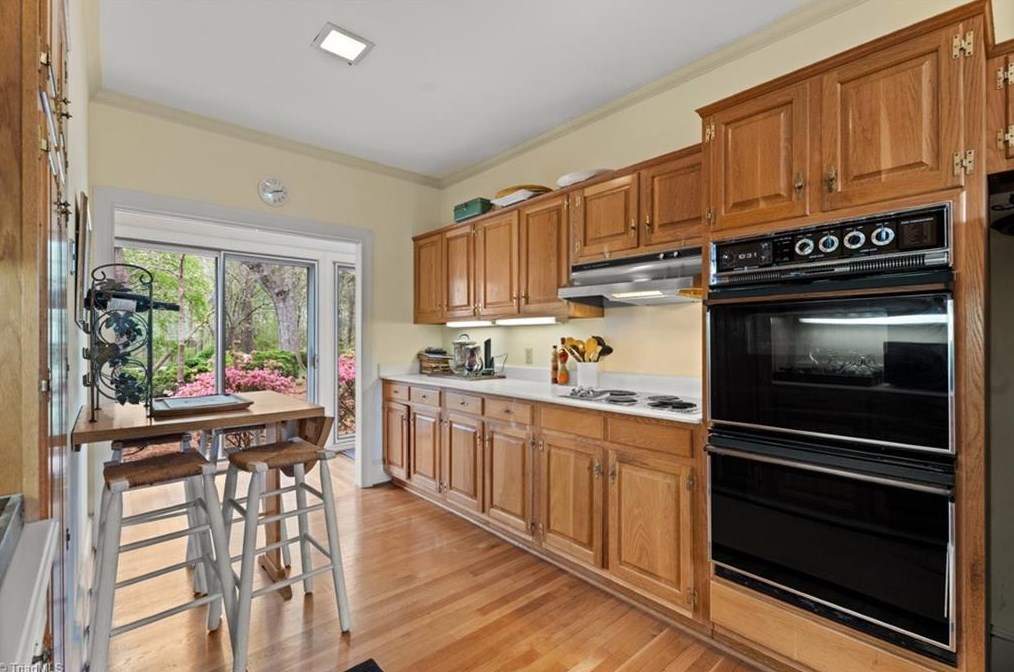 3239 Vly Rd, Winston Salem NC  27106-2529 exterior