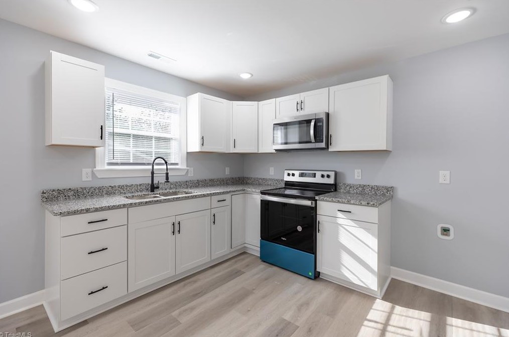 1309 Ragan Ave, High Point NC  27260-6826 exterior