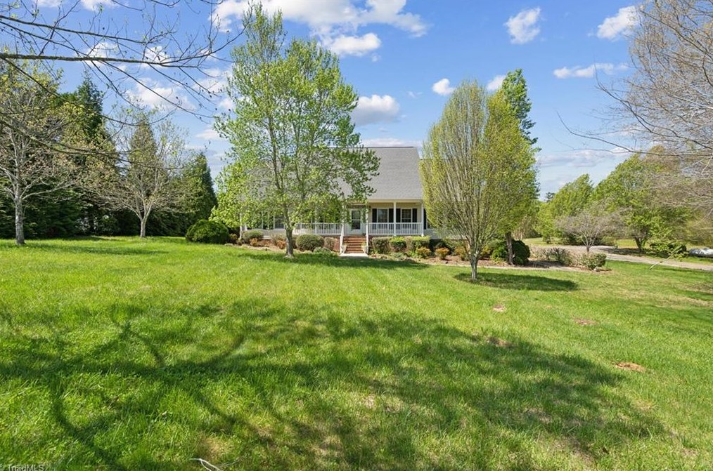 3700 Jeannie Rd, Whitsett NC  27377-8703 exterior