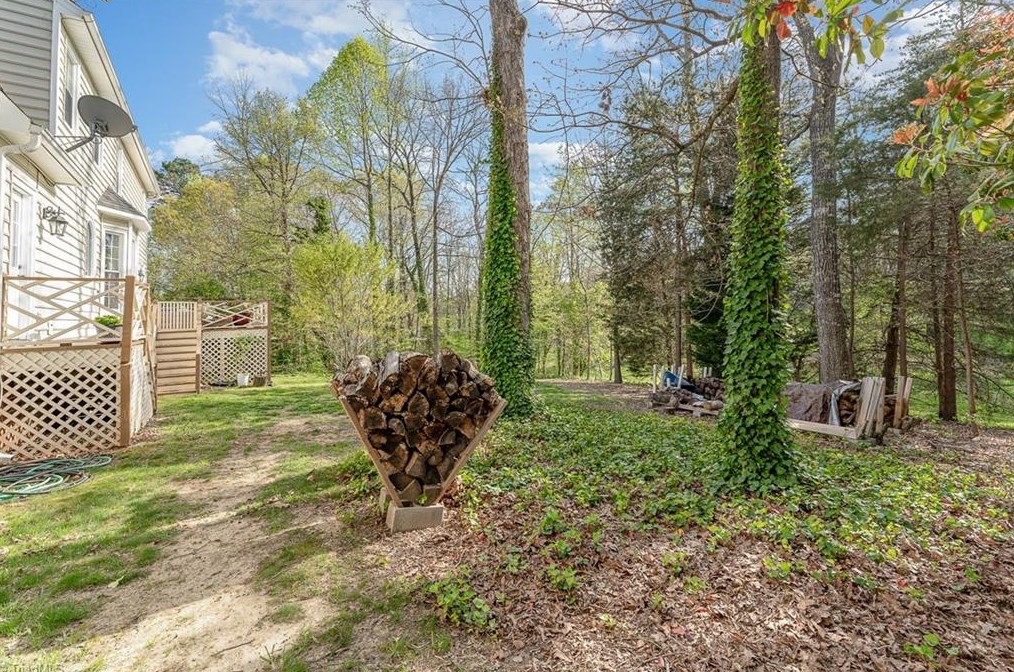 5317 Highstream Ct, Greensboro NC  27407-5825 exterior