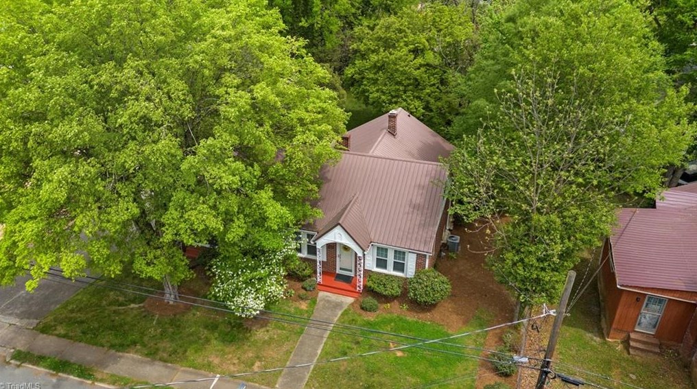 611 Westside Dr, Lexington NC  27292-2957 exterior