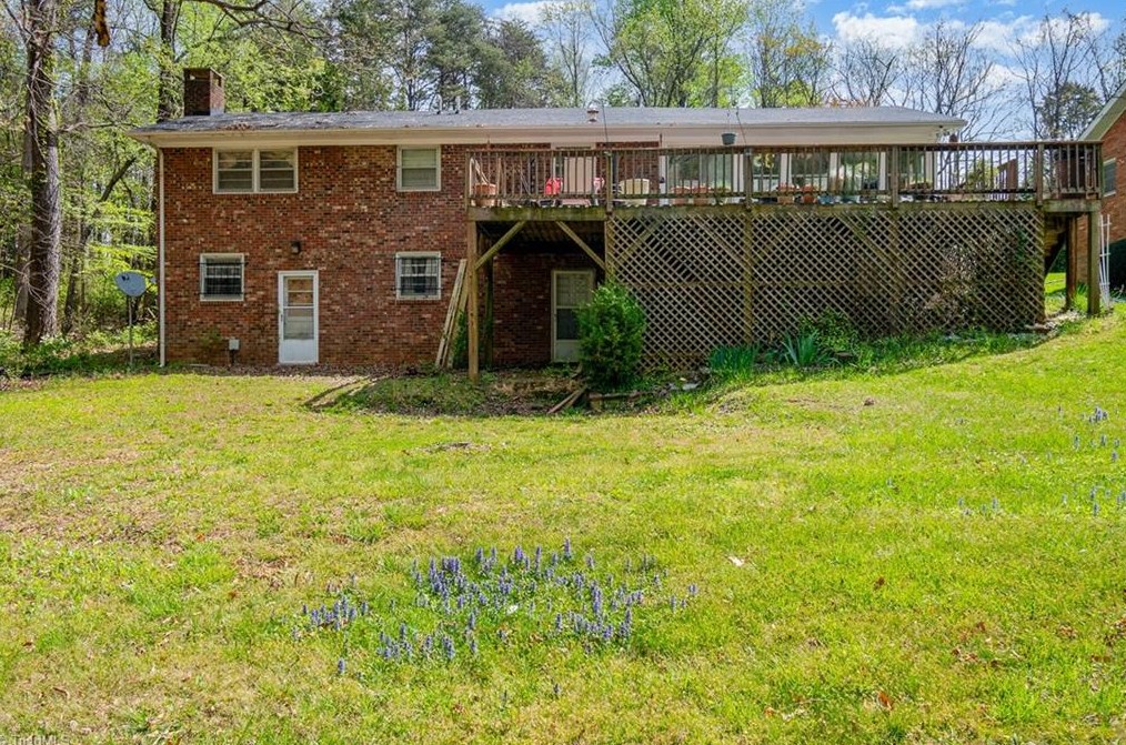 3019 Joan Ave, Greensboro NC  27455-1646 exterior