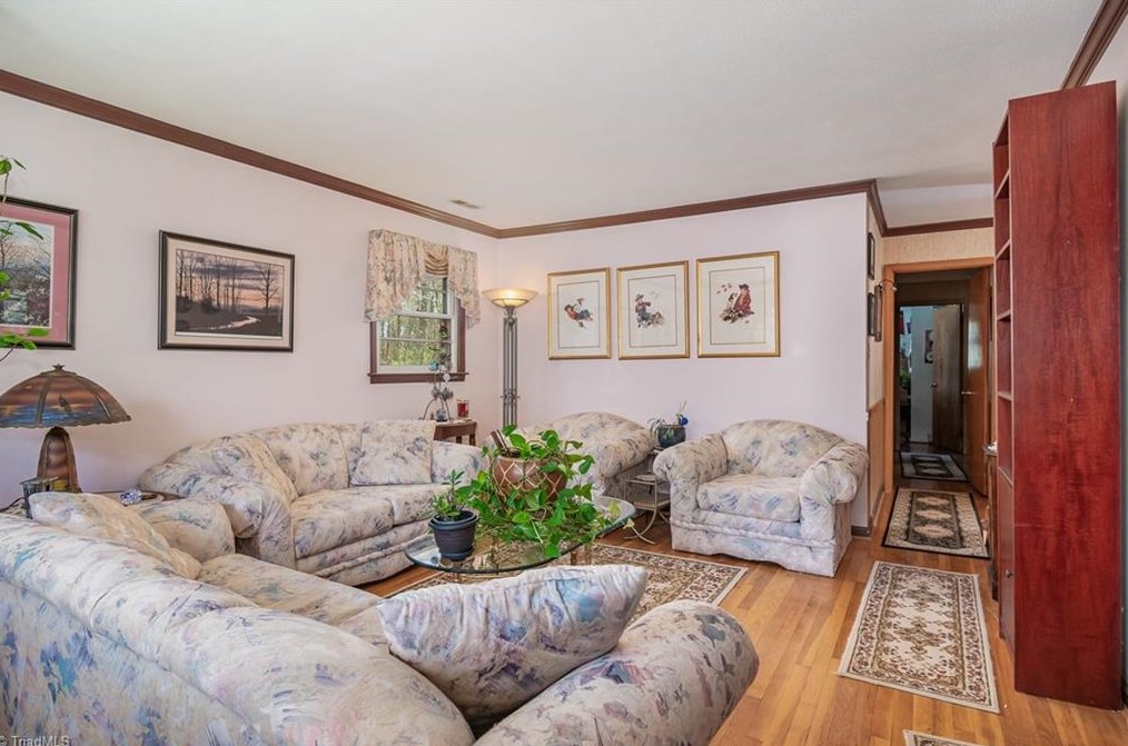 3019 Joan Ave, Greensboro NC  27455-1646 exterior