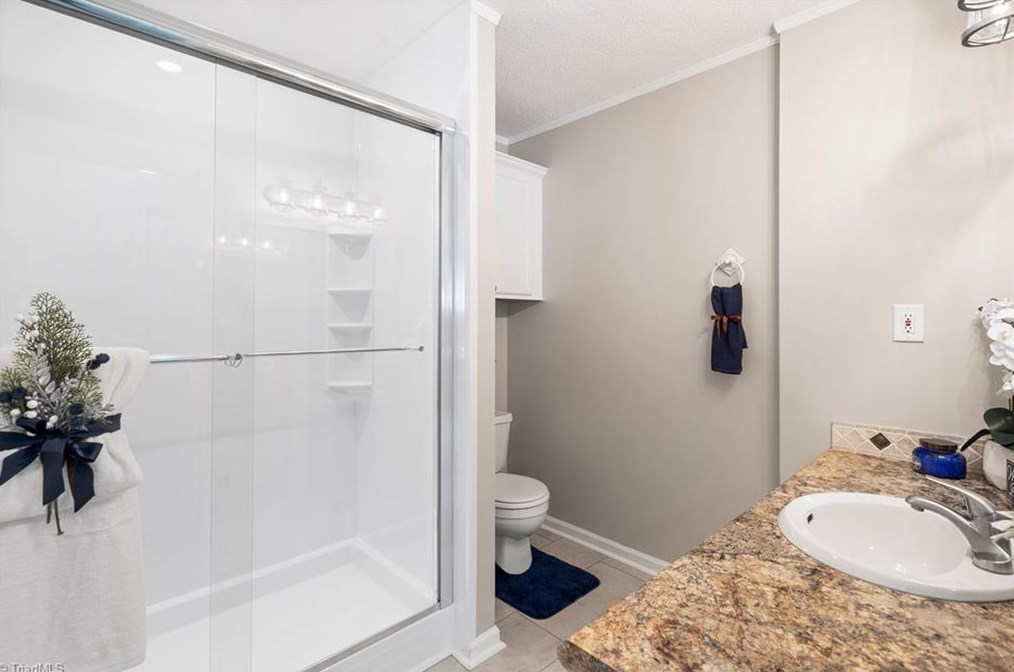 5603 Virgilwood Dr, Greensboro NC  27409-2227 exterior