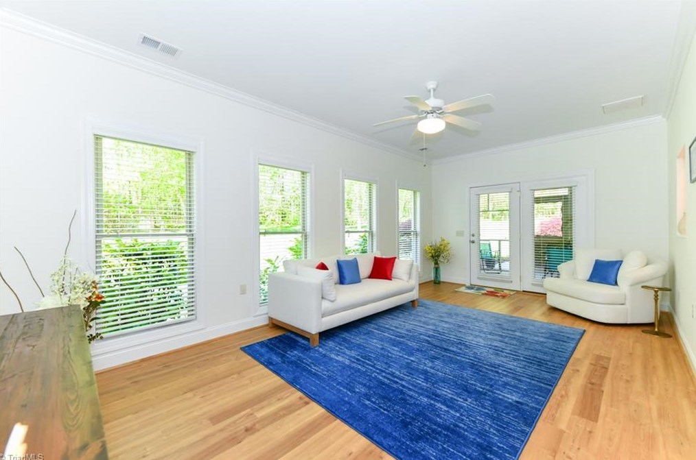 7 Annalisa Dr, Greensboro NC  27455-3317 exterior