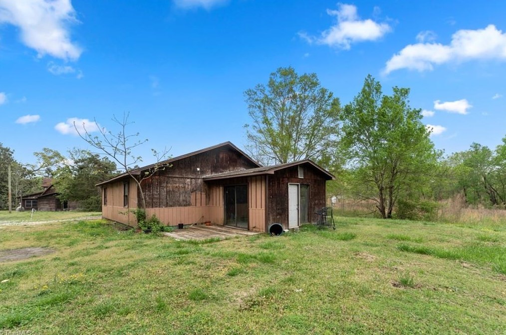 4608 Old Randleman Rd, Greensboro NC 27406-9235 exterior